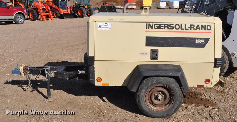 image for item L5084 1999 Ingersoll Rand P185WJD air compressor