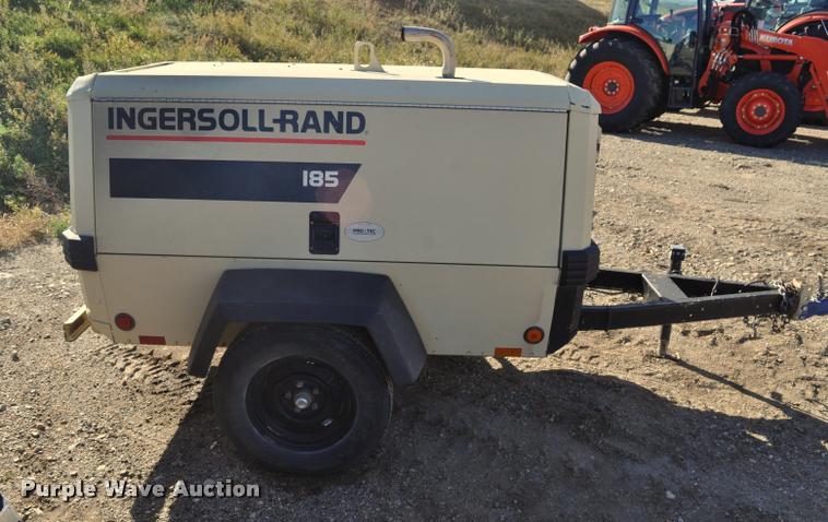 image for item L5084 1999 Ingersoll Rand P185WJD air compressor