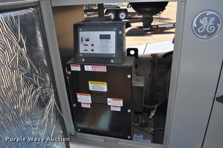 image for item L5086 2014 Briggs and Stratton 076035 generator