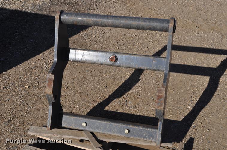 image for item L5087 Bobcat telehandler bale spike