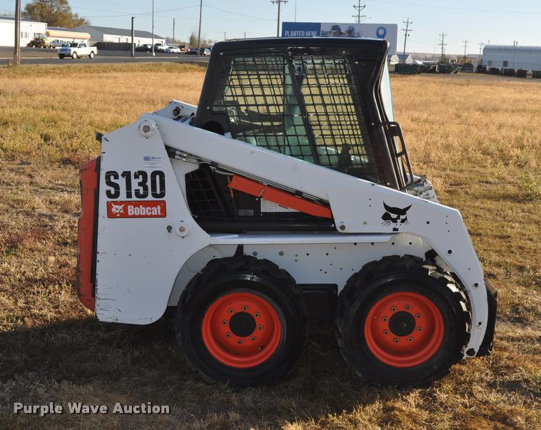 image for item L5089 2011 Bobcat S130 skid steer