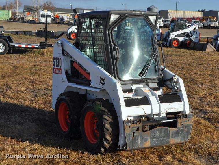image for item L5089 2011 Bobcat S130 skid steer