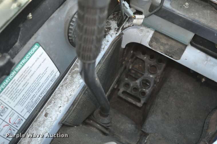 image for item L5089 2011 Bobcat S130 skid steer