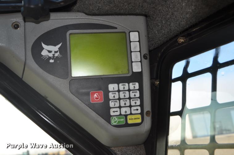 image for item L5089 2011 Bobcat S130 skid steer