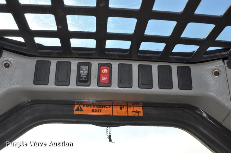 image for item L5089 2011 Bobcat S130 skid steer