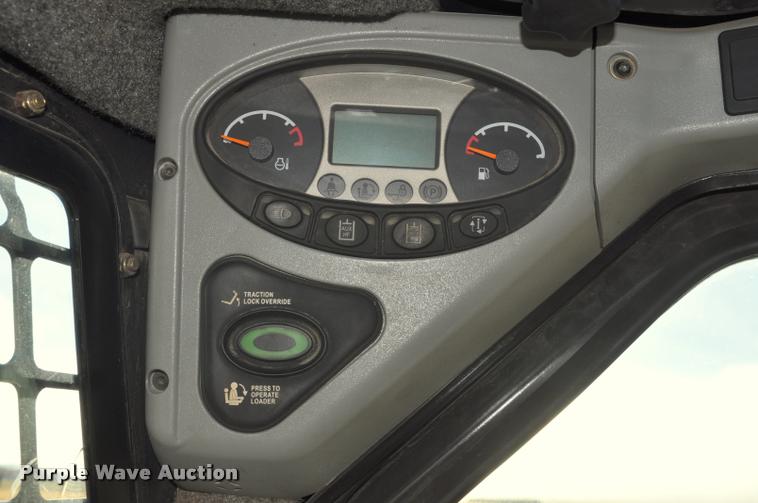 image for item L5089 2011 Bobcat S130 skid steer