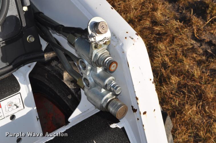 image for item L5089 2011 Bobcat S130 skid steer