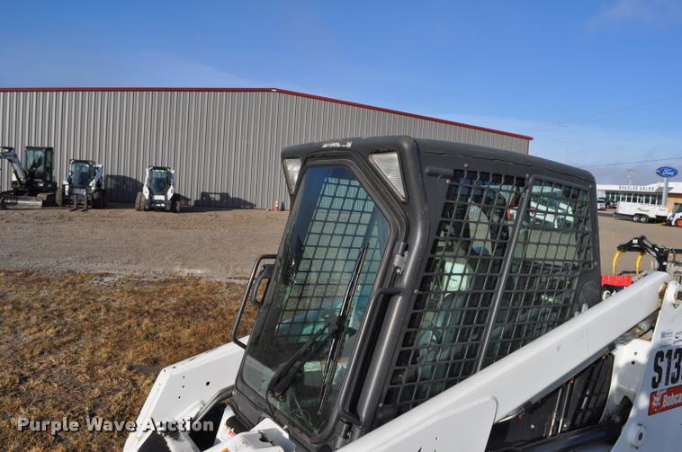 image for item L5089 2011 Bobcat S130 skid steer
