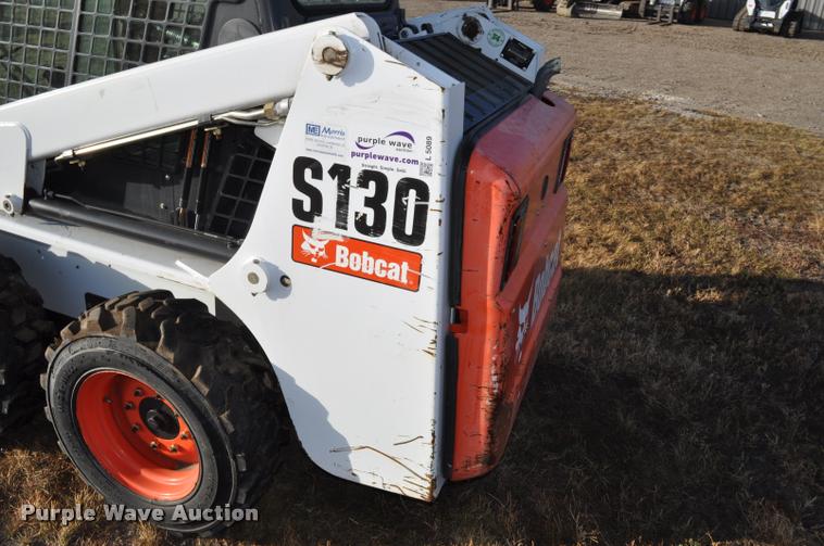 image for item L5089 2011 Bobcat S130 skid steer