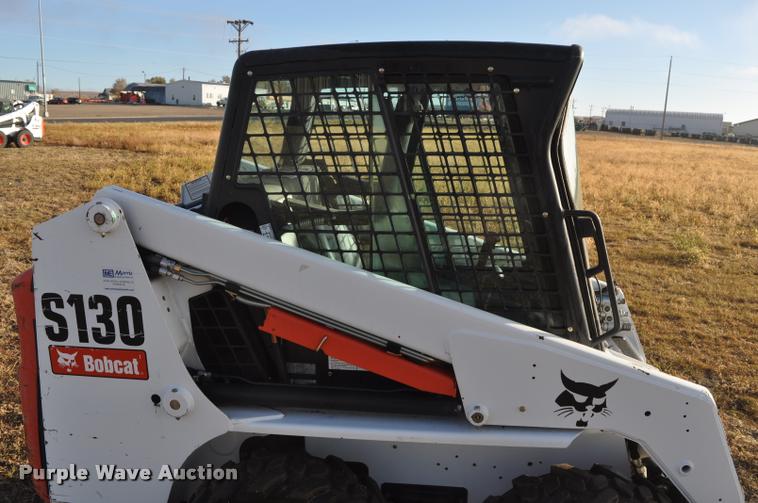 image for item L5089 2011 Bobcat S130 skid steer