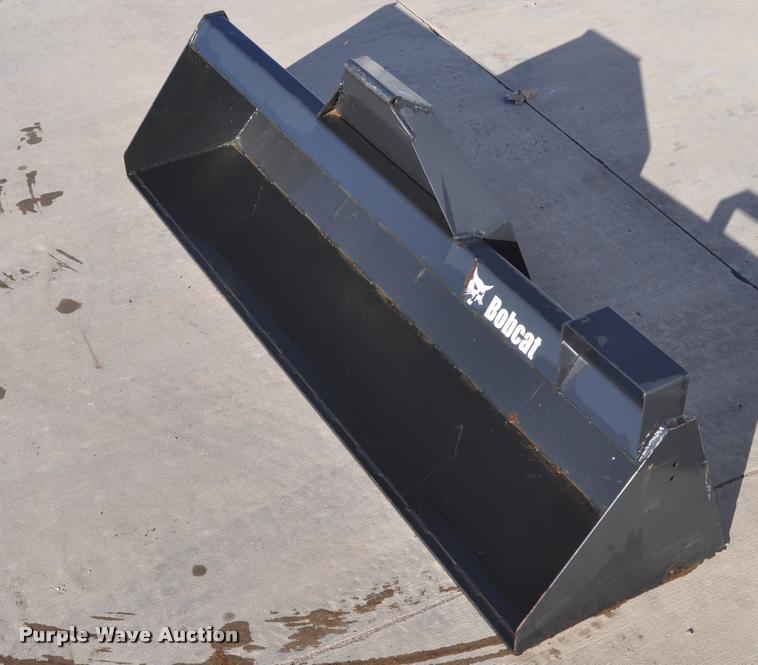 image for item L5093 2013 Bobcat utility vehicle bucket