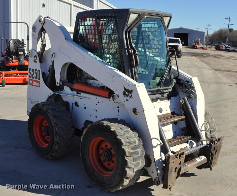 image for item L5094 2006 Bobcat S250 skid steer