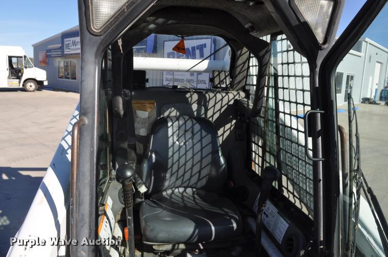 image for item L5094 2006 Bobcat S250 skid steer