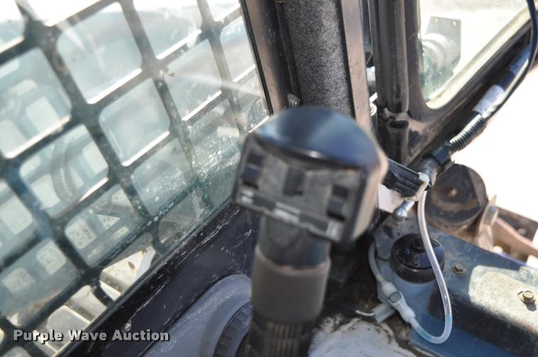 image for item L5094 2006 Bobcat S250 skid steer