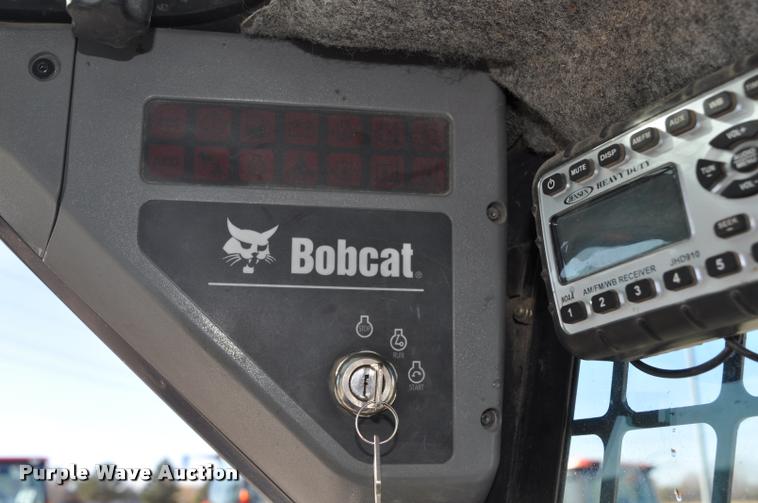 image for item L5094 2006 Bobcat S250 skid steer