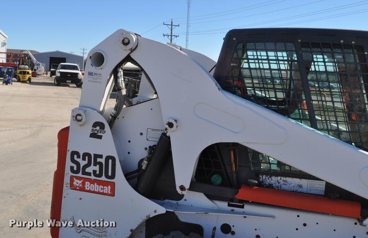 image for item L5094 2006 Bobcat S250 skid steer