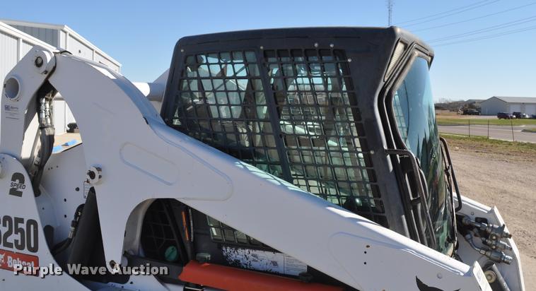 image for item L5094 2006 Bobcat S250 skid steer