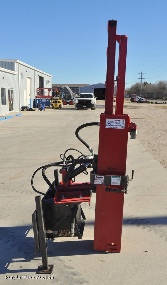 2013 Shaver HD12 skid steer post driver in Mitchell, SD Item L5098
