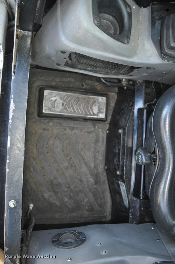 image for item L5103 2011 Terex PT100G skid steer