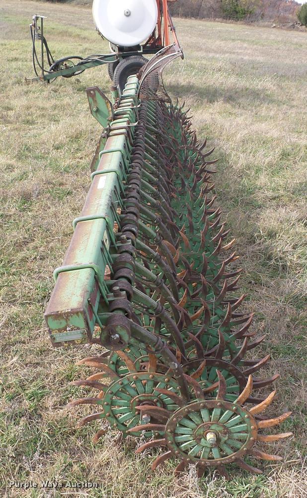 image for item AG9141 John Deere 400 rotary hoe