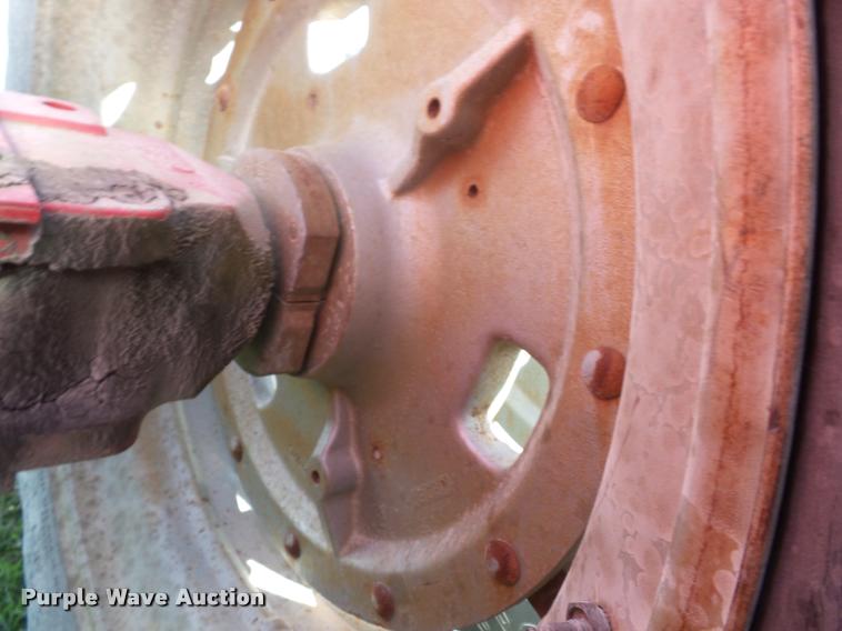 image for item AG9149 Massey-Ferguson 4900 4WD tractor