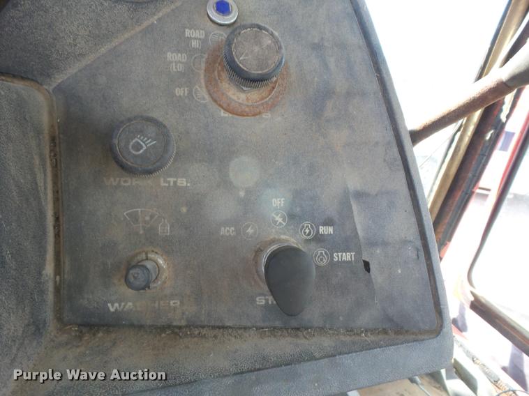 image for item AG9149 Massey-Ferguson 4900 4WD tractor