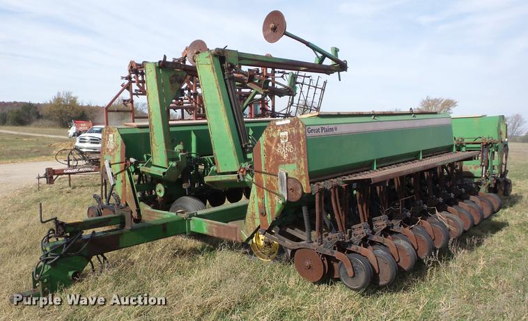 image for item AG9151 Great Plains Solid Stand 36 grain drill