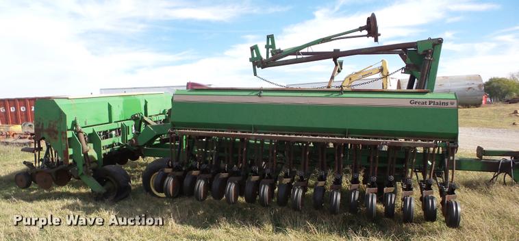 image for item AG9151 Great Plains Solid Stand 36 grain drill