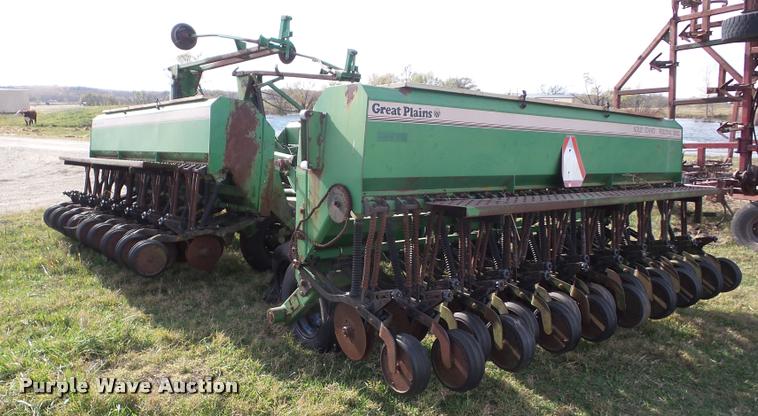 image for item AG9151 Great Plains Solid Stand 36 grain drill