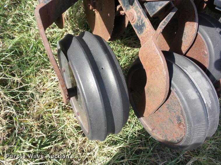 image for item AG9151 Great Plains Solid Stand 36 grain drill