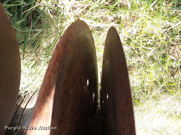 image for item AG9151 Great Plains Solid Stand 36 grain drill