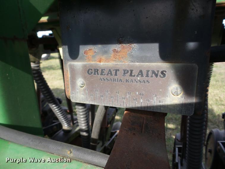 image for item AG9151 Great Plains Solid Stand 36 grain drill