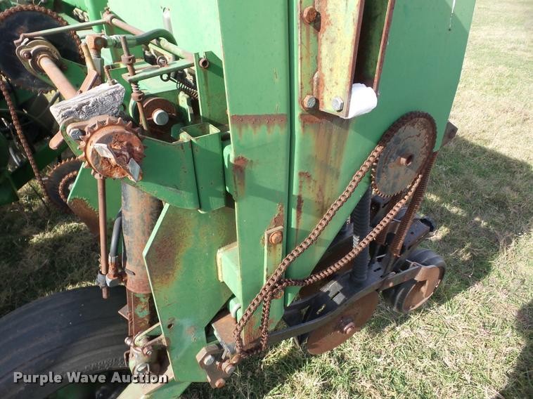 image for item AG9151 Great Plains Solid Stand 36 grain drill