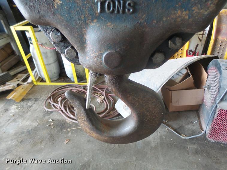 image for item AW9569 Coffing chain hoist