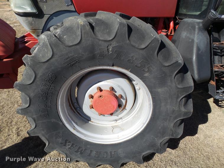 image for item BZ9245 2006 McCormick MTX135 MFWD tractor