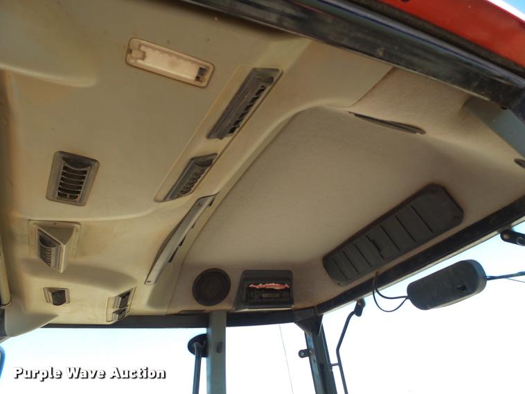 image for item BZ9245 2006 McCormick MTX135 MFWD tractor