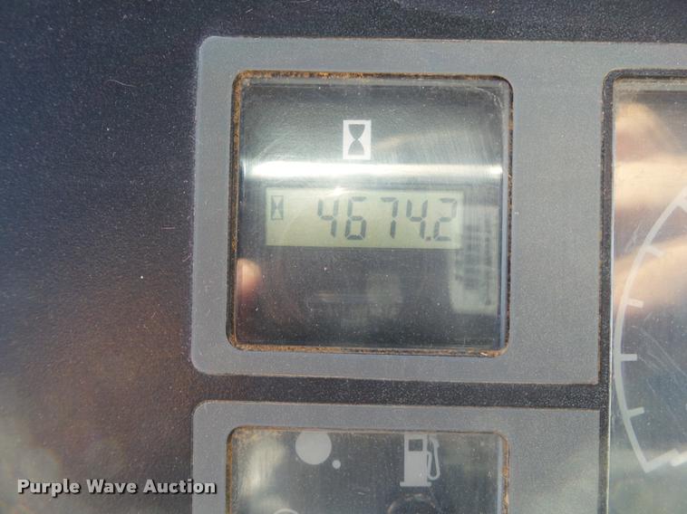 image for item BZ9245 2006 McCormick MTX135 MFWD tractor