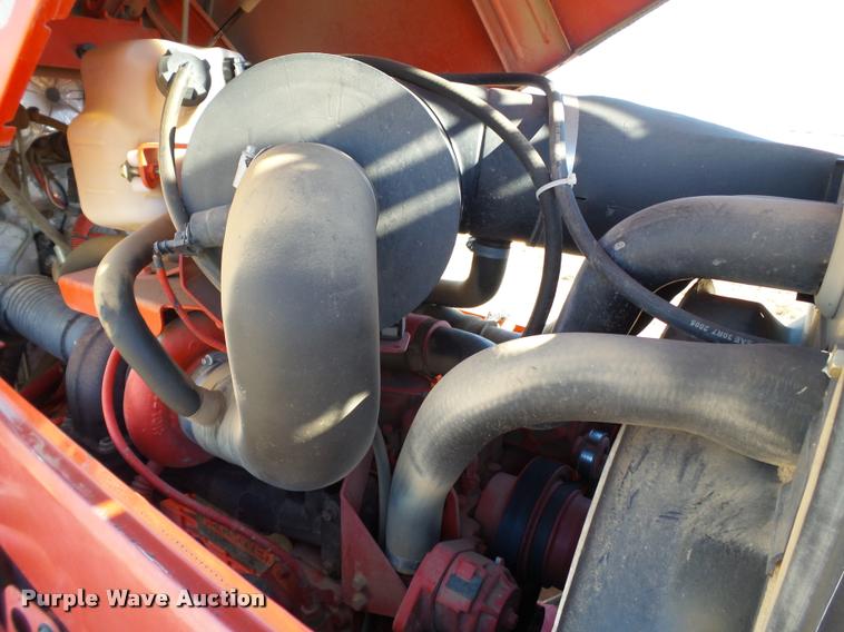 image for item BZ9245 2006 McCormick MTX135 MFWD tractor