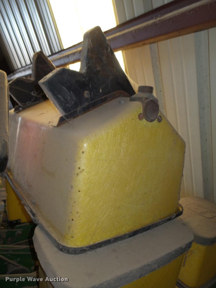 image for item CA9280 (3) John Deere fertilizer boxes