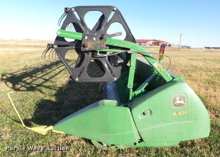 image for item DA2067 2011 John Deere 630F HydraFlex head