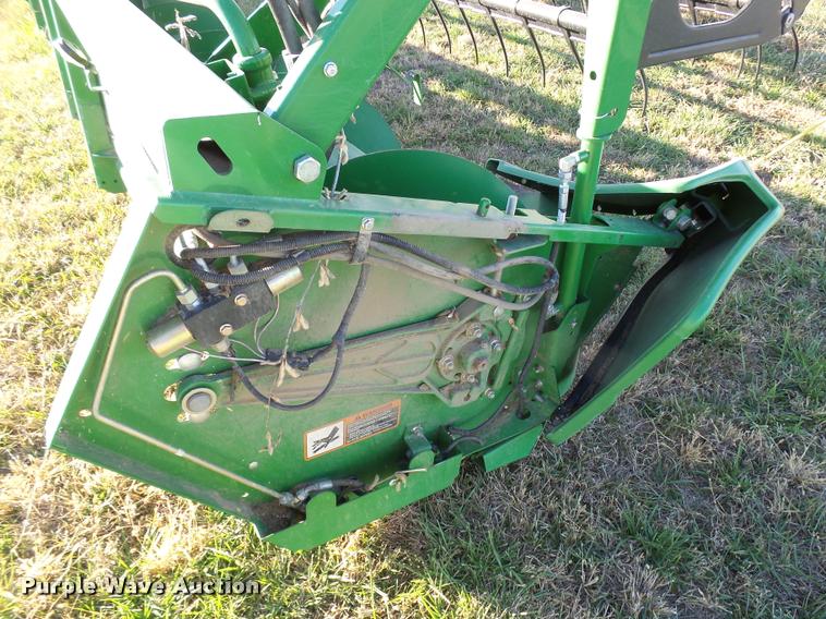 image for item DA2067 2011 John Deere 630F HydraFlex head