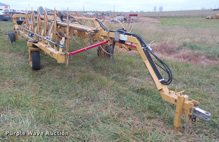 image for item DA3825 2006 Vermeer WRX12 wheel rake