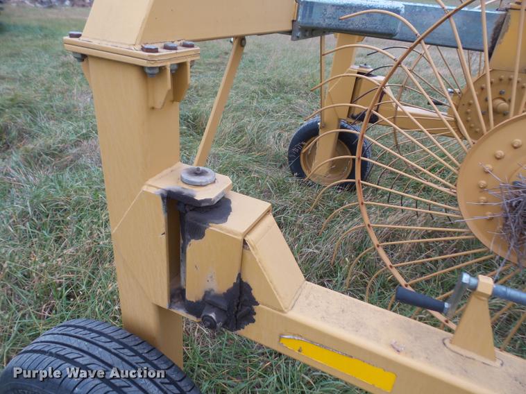 image for item DA3825 2006 Vermeer WRX12 wheel rake