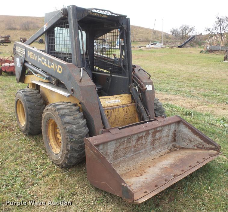 image for item DA3839 1995 New Holland LX865 skid steer