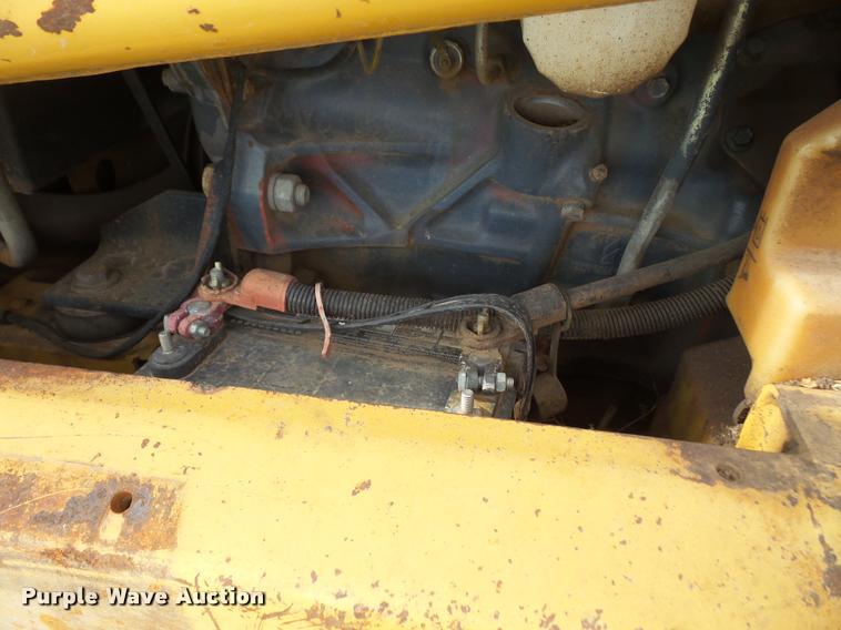 image for item DA3839 1995 New Holland LX865 skid steer