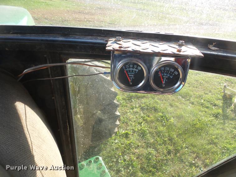 image for item DA3870 1989 John Deere 4955 MFWD tractor