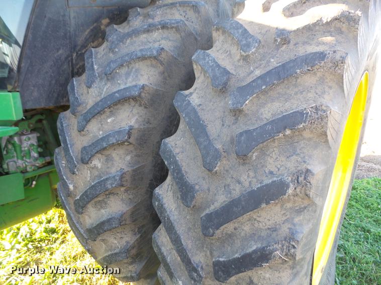 image for item DA3870 1989 John Deere 4955 MFWD tractor