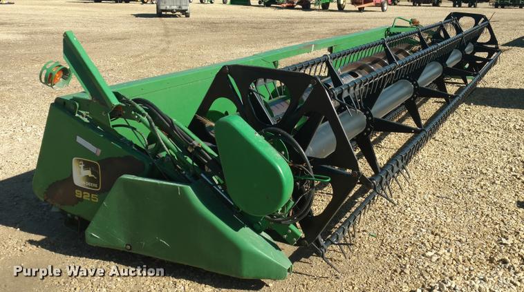 image for item DA4396 1998 John Deere 925 flex platform head