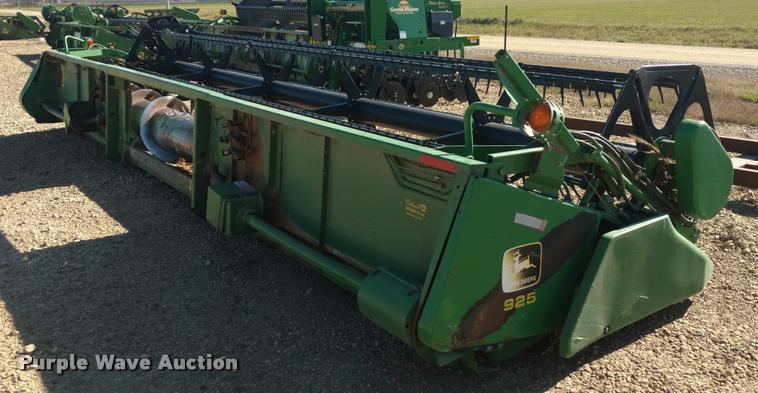 image for item DA4396 1998 John Deere 925 flex platform head