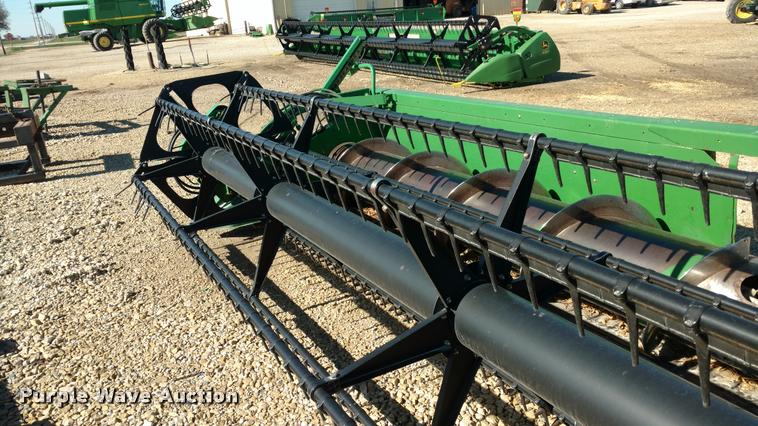 image for item DA4396 1998 John Deere 925 flex platform head